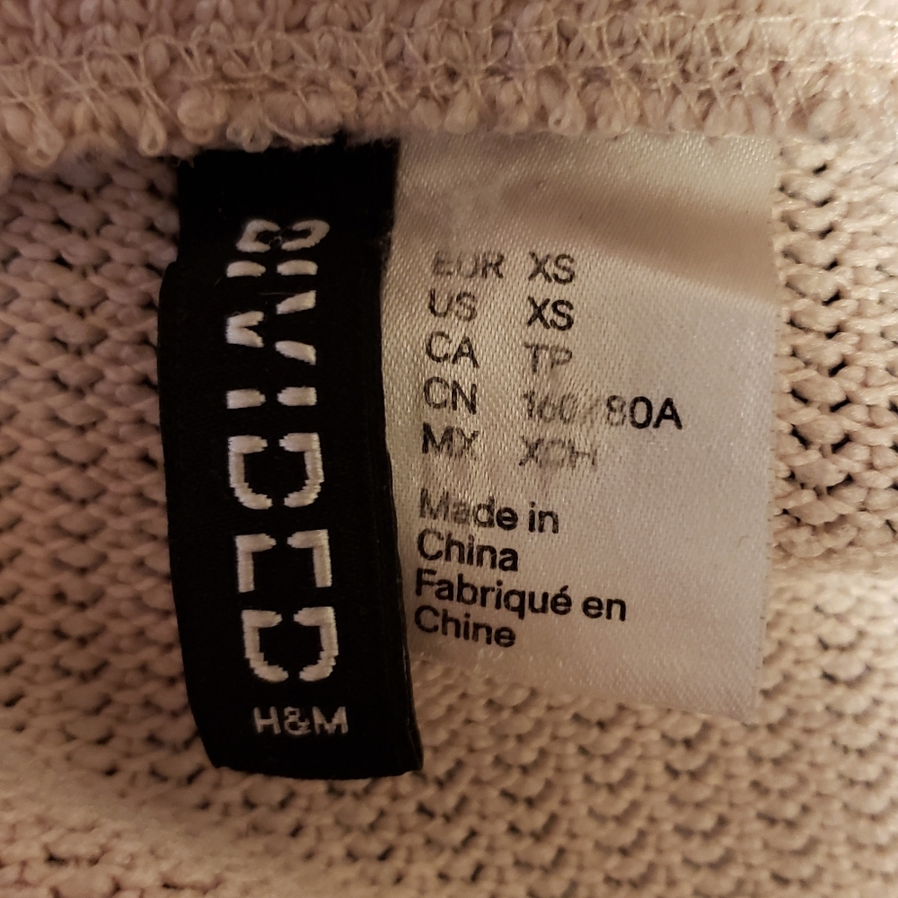 Divided Sweater - Picture 3 of 5